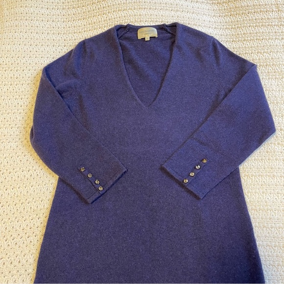 Eric Bompard super soft 100% Cashmere purple dress with jeweled buttons size M - Picture 4 of 7